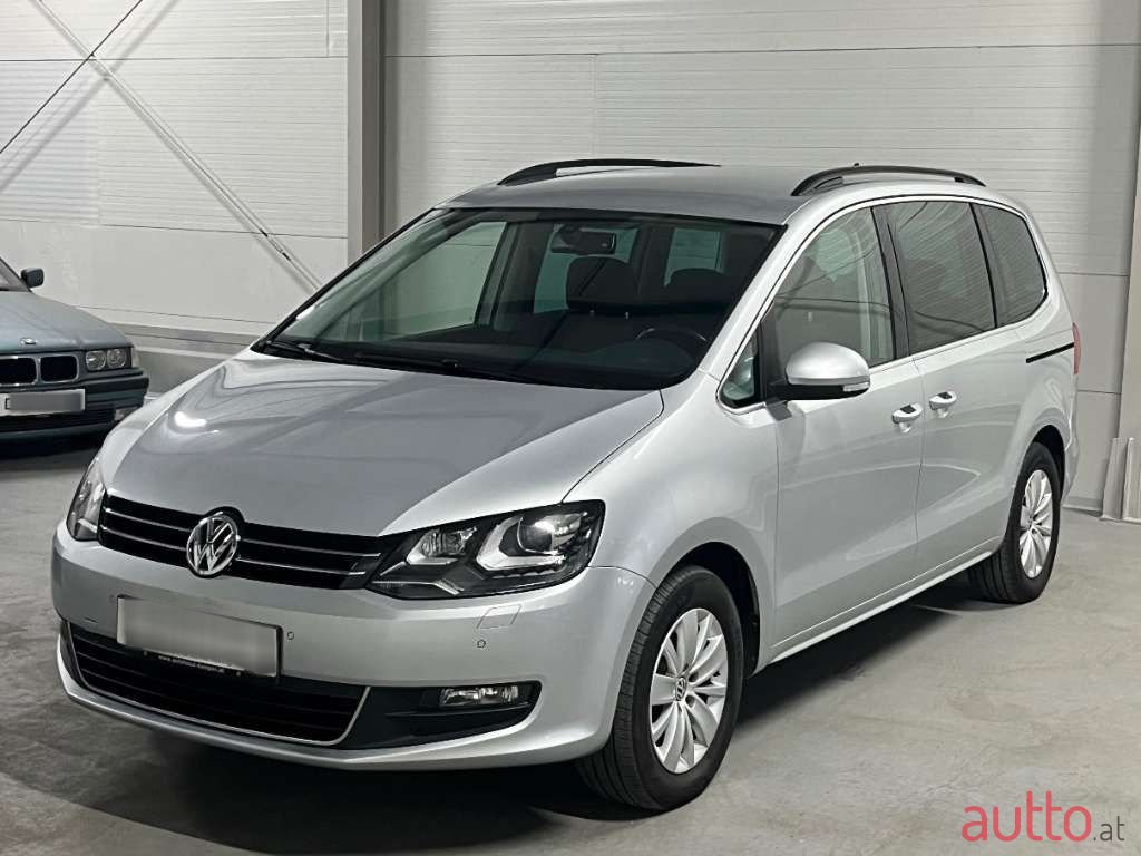 2015' Volkswagen Sharan photo #1