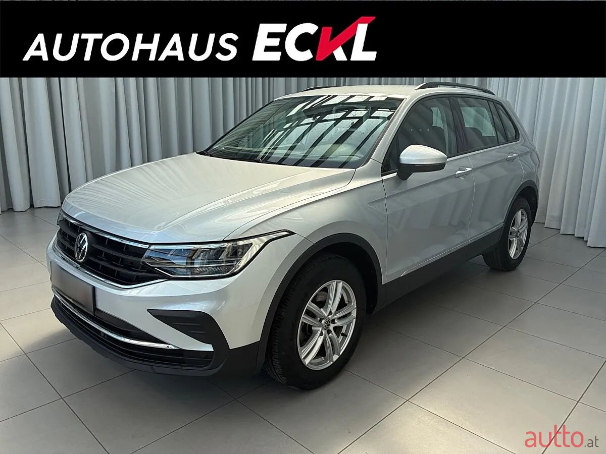 2023' Volkswagen Tiguan photo #1