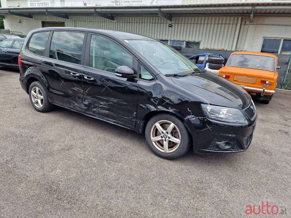 2014' SEAT Alhambra photo #2
