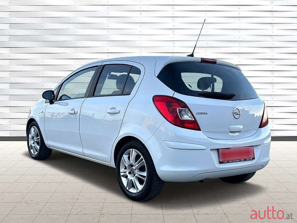 2013' Opel Corsa photo #3