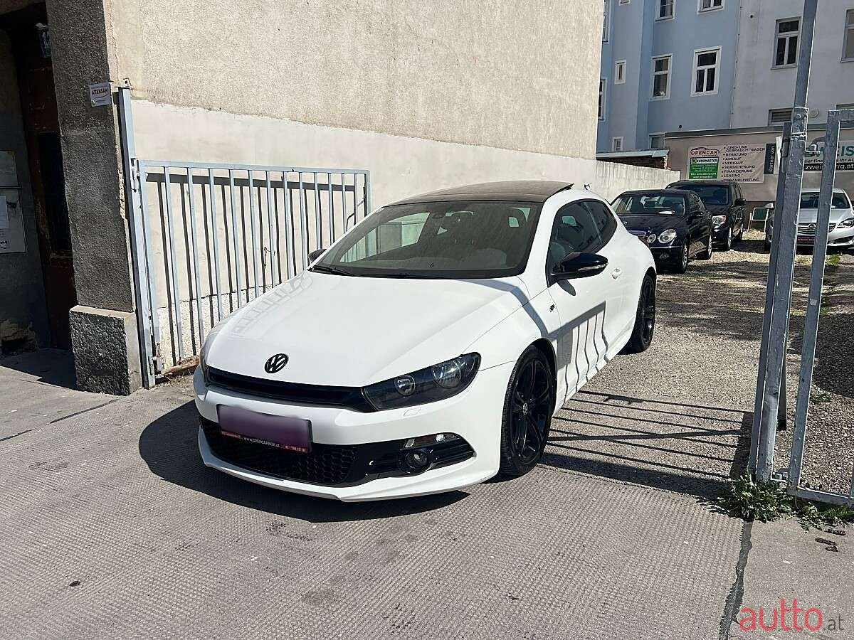 2011' Volkswagen Scirocco photo #3