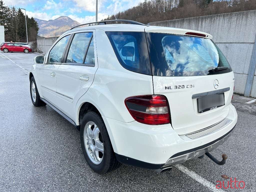 2007' Mercedes-Benz M-Klasse photo #6