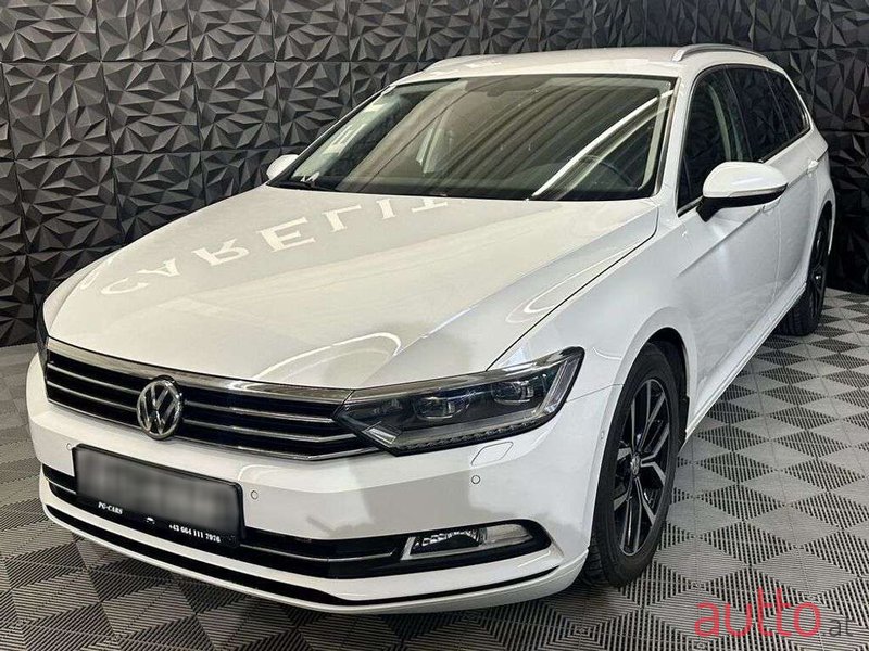 2018' Volkswagen Passat photo #3