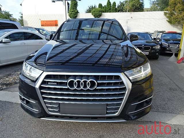 2016' Audi Q7 photo #2