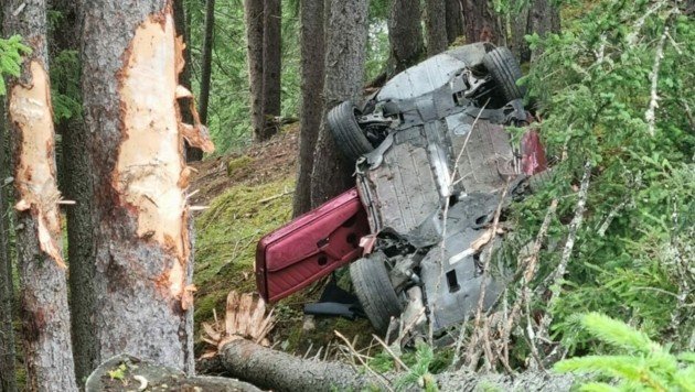 Nauders: Sportwagen landete nach Abflug im Wald