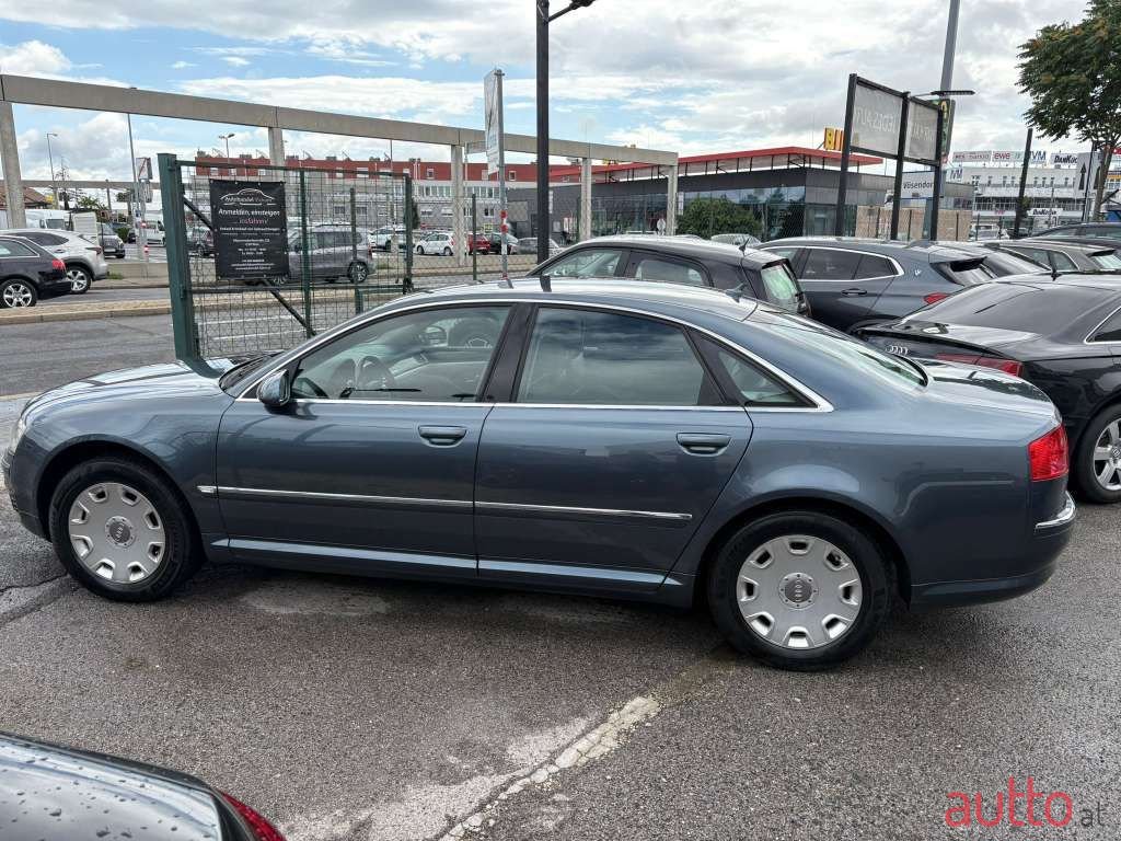 2007' Audi A8 photo #6