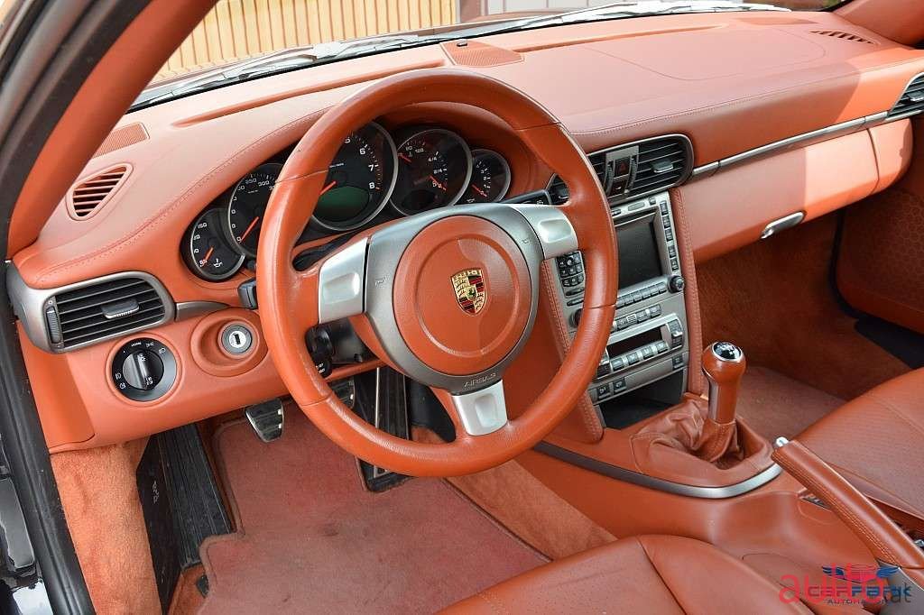 2005' Porsche 911 Carrera photo #4