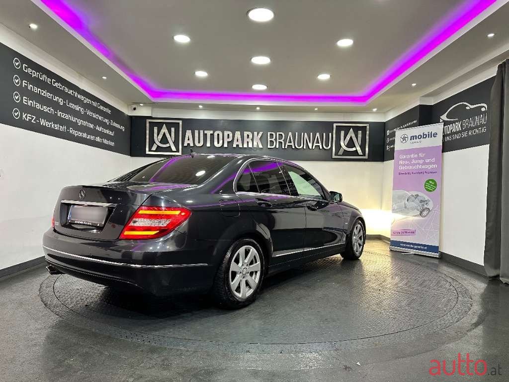 2011' Mercedes-Benz C-Klasse photo #6