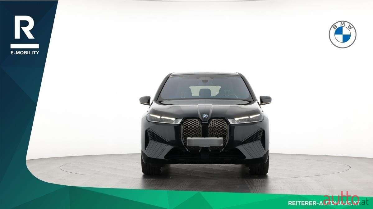 2022' BMW iX photo #2