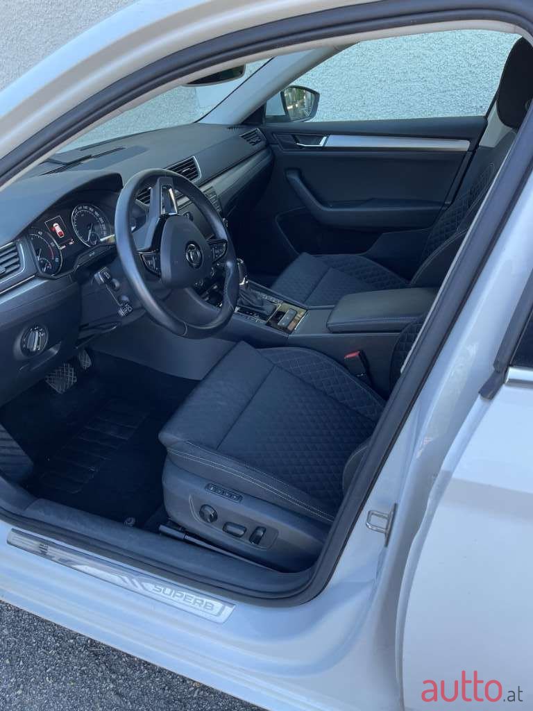 2016' Skoda Superb photo #4