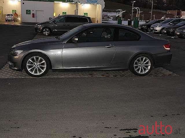 2012' BMW 3Er-Reihe photo #3