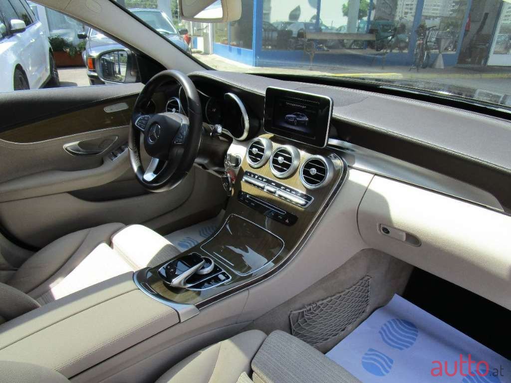 2015' Mercedes-Benz C-Klasse photo #6