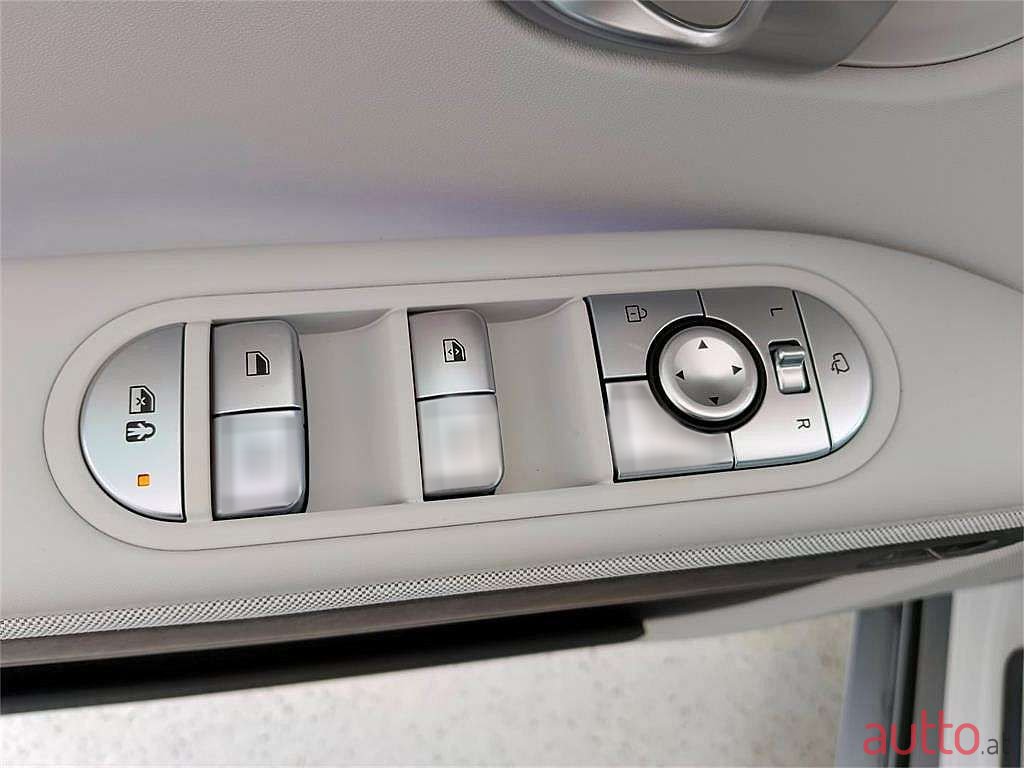 2023' Hyundai Ioniq 5 photo #6