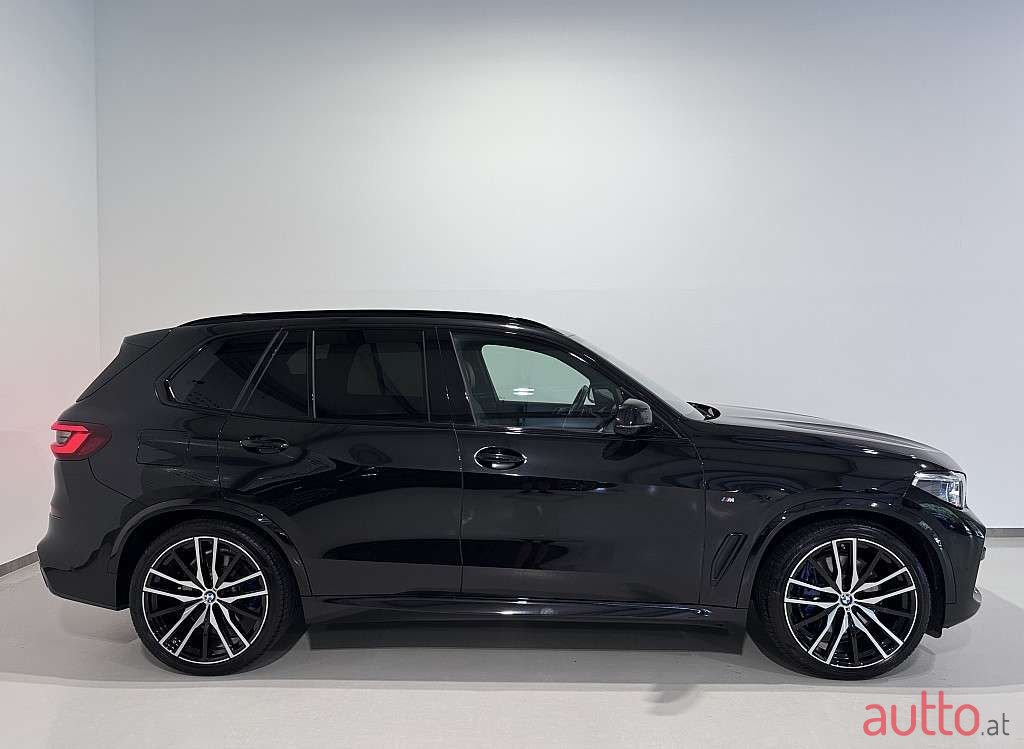 2020' BMW X5 photo #2