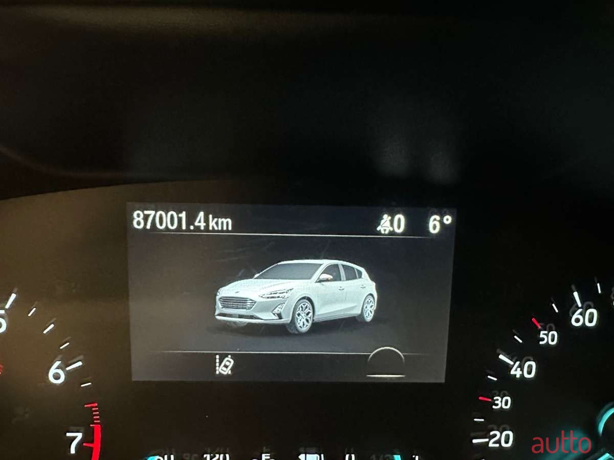 2021' Ford Focus photo #5