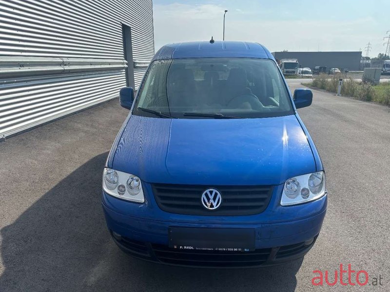 2010' Volkswagen Caddy photo #3