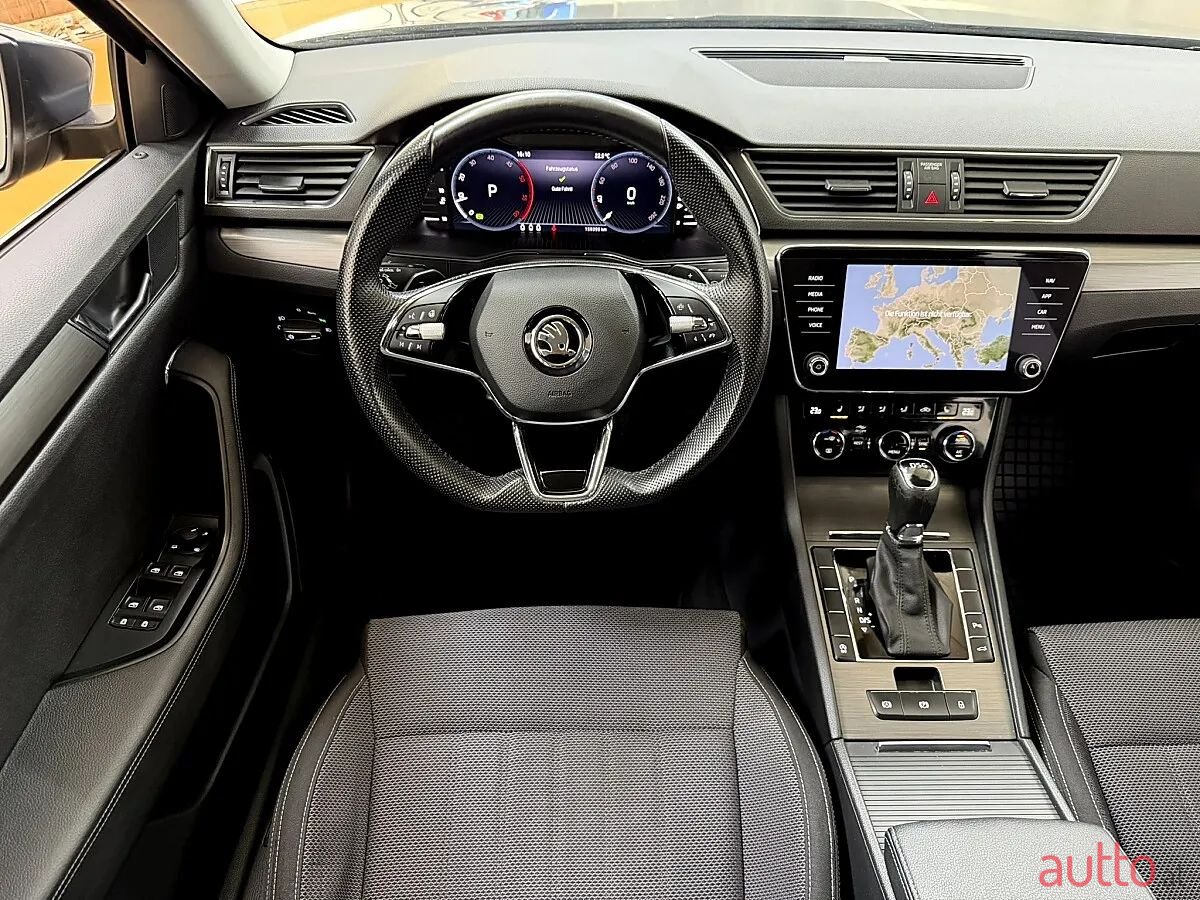 2021' Skoda Superb photo #2