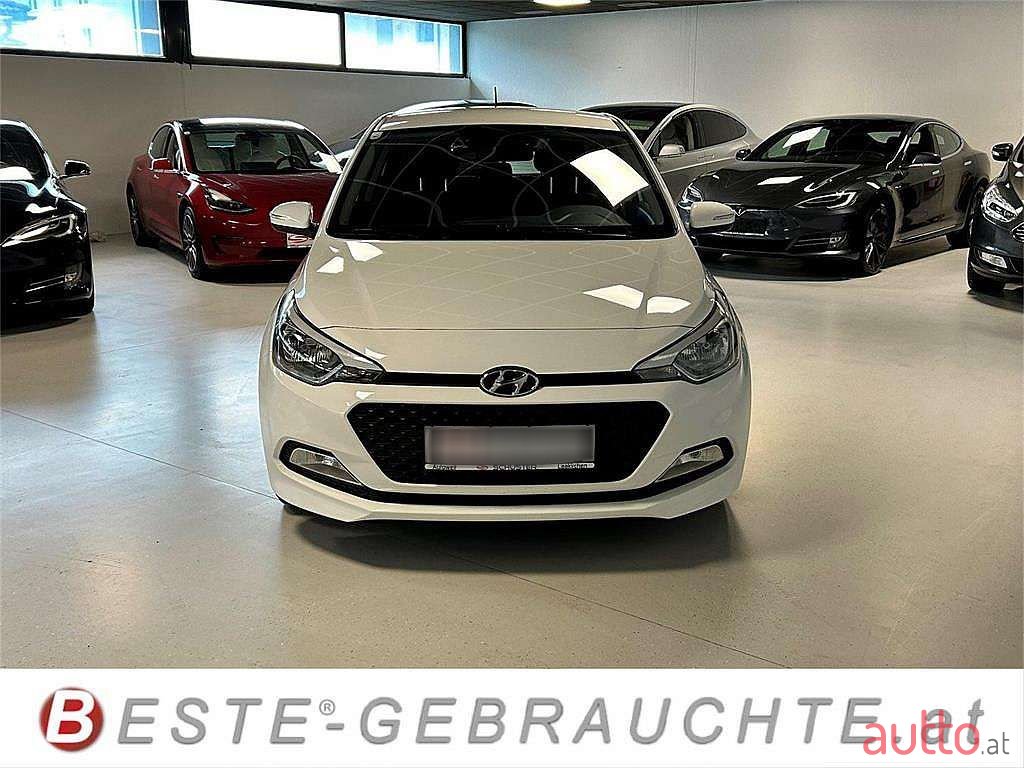 2017' Hyundai i20 photo #1