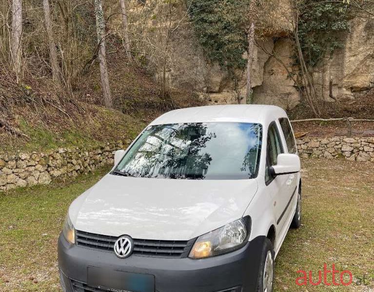 2014' Volkswagen Caddy photo #4