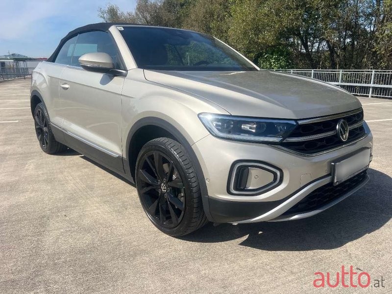 2023' Volkswagen T-Roc photo #1