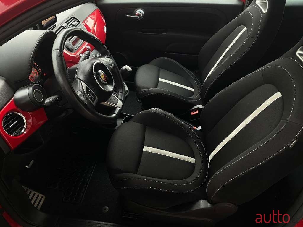 2014' Fiat 500 Abarth photo #3