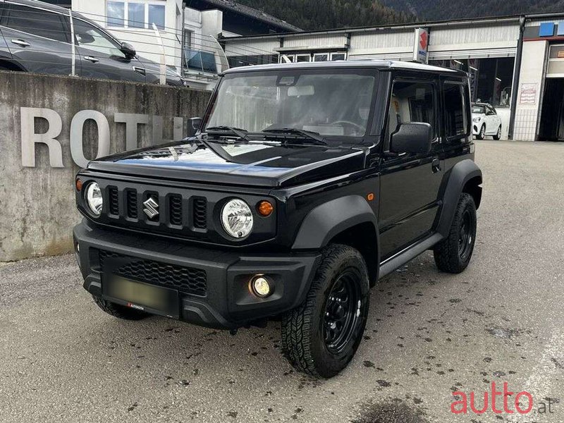 2022' Suzuki Jimny photo #2