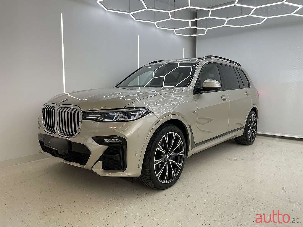 2019' BMW X7 photo #2