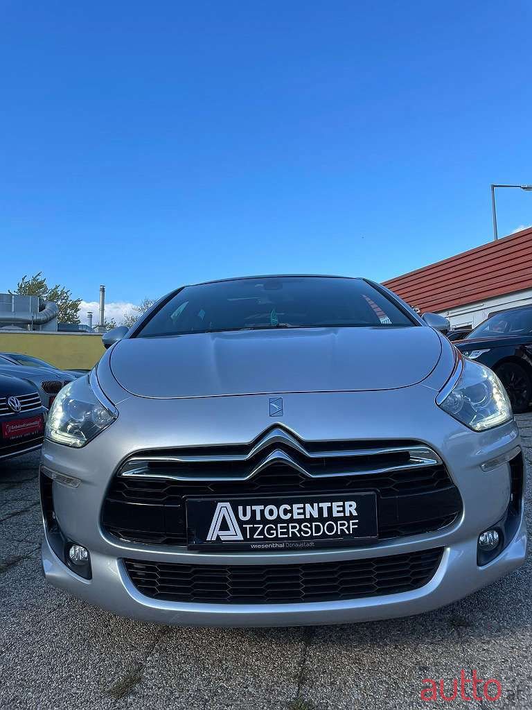 2012' Citroen DS5 photo #4