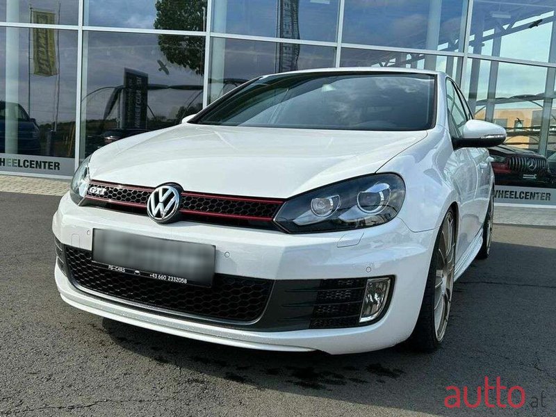 2012' Volkswagen Golf photo #1
