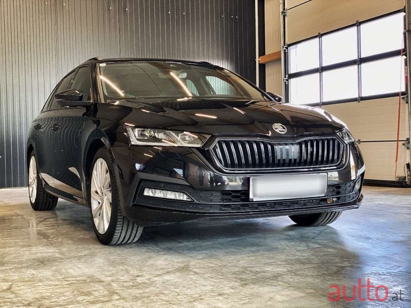 2021' Skoda Octavia photo #1