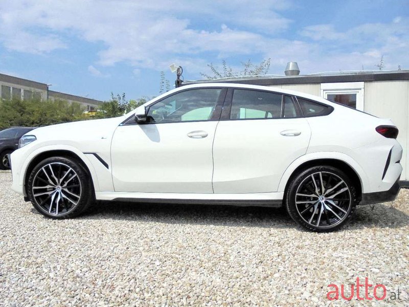 2020' BMW X6 photo #3