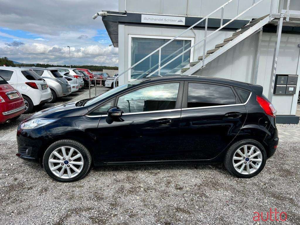 2016' Ford Fiesta photo #2