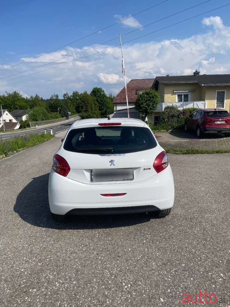 2013' Peugeot 208 photo #6