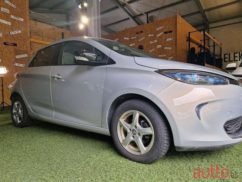 2018' Renault Zoe photo #3