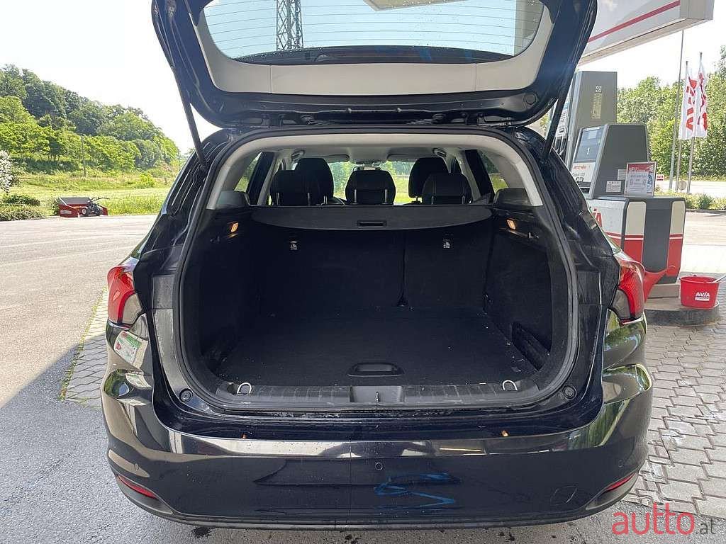2019' Fiat Tipo photo #6