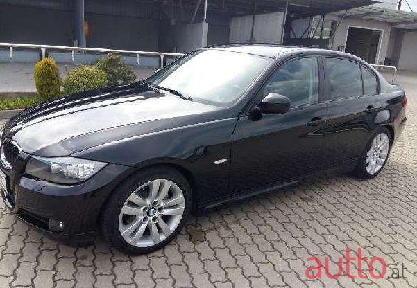 2011' BMW 3Er-Reihe photo #2