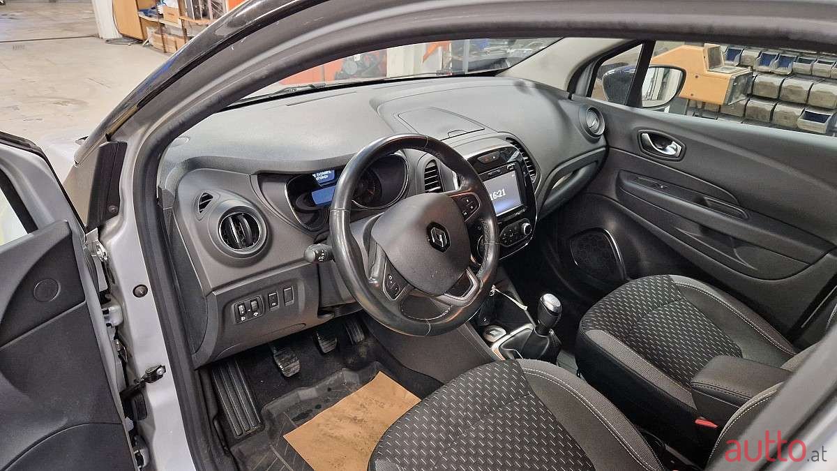 2018' Renault Captur photo #6