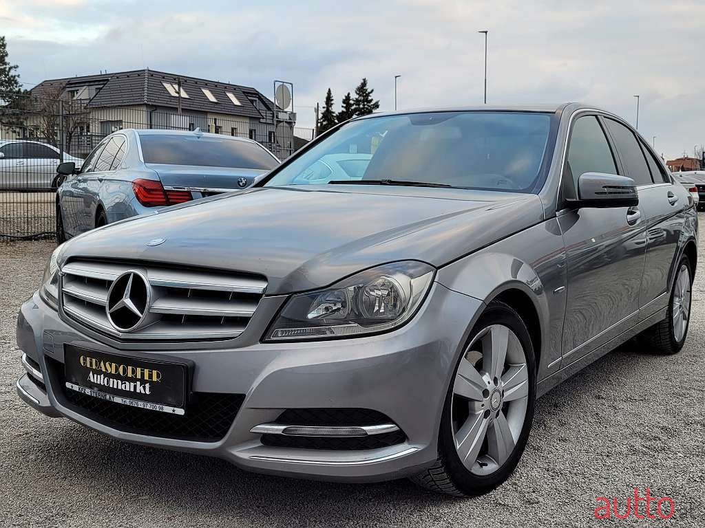 2012' Mercedes-Benz C-Klasse photo #1