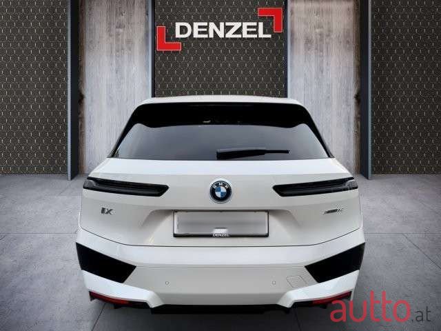 2022' BMW iX photo #5