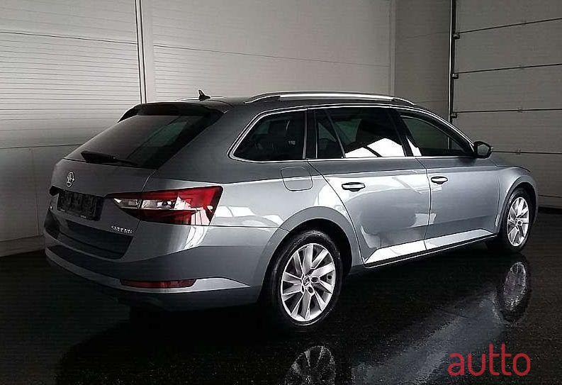 2016' Skoda Superb photo #1