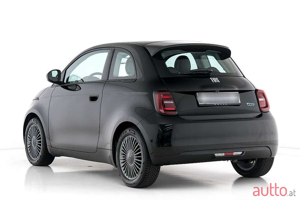2022' Fiat 500 photo #3