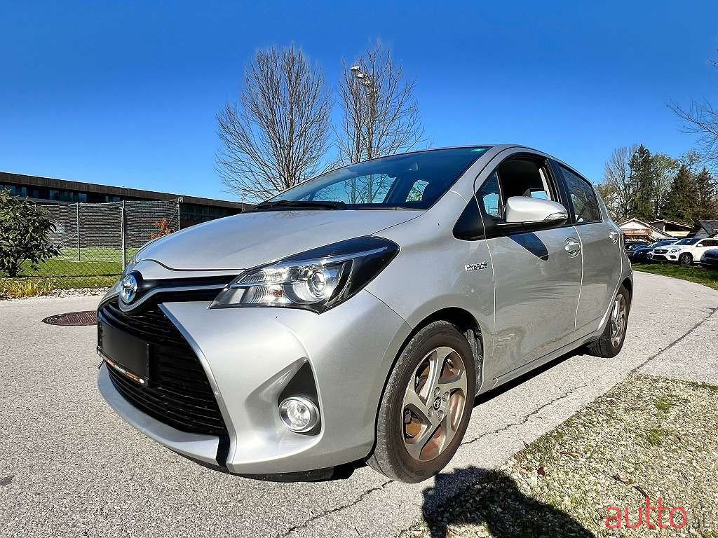 2016' Toyota Yaris photo #1