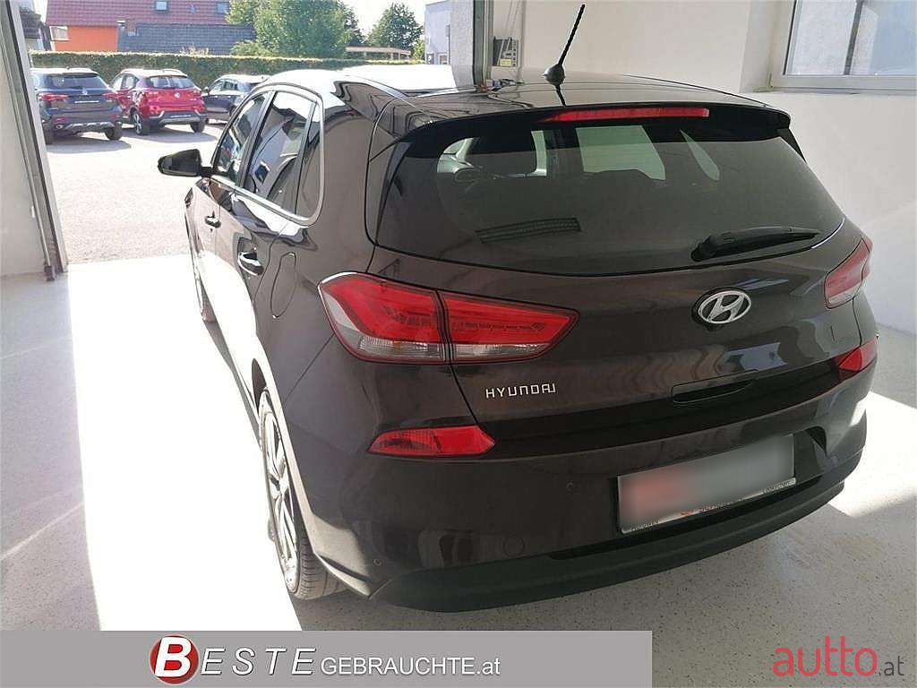 2017' Hyundai i30 photo #3