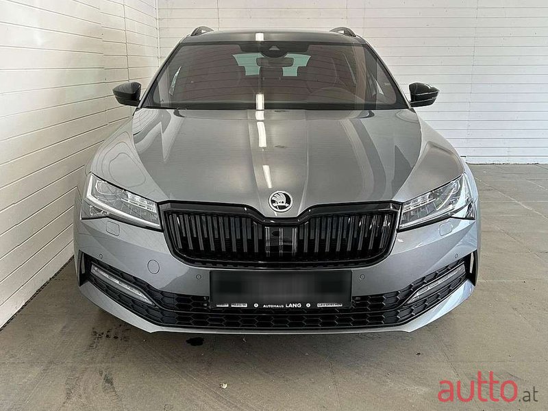 2023' Skoda Superb photo #2