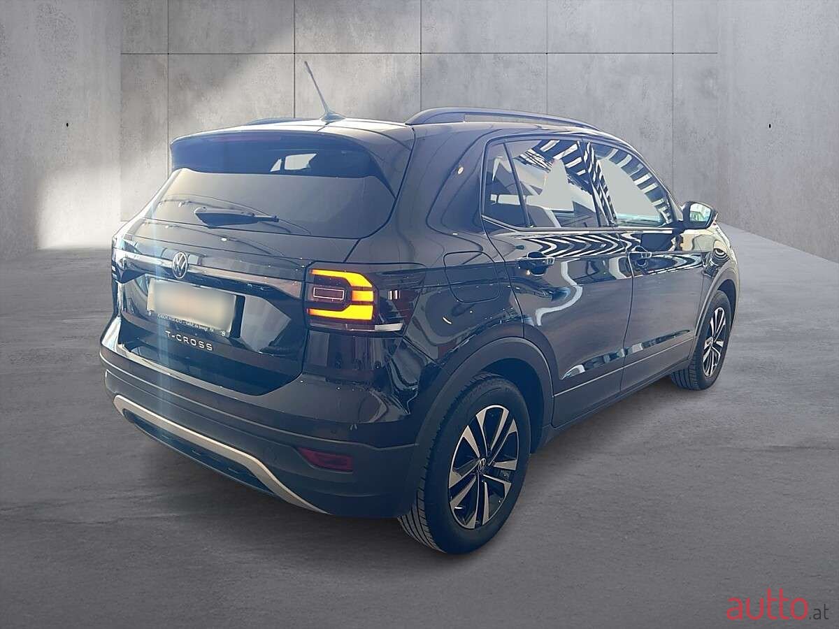 2020' Volkswagen T-Cross photo #5
