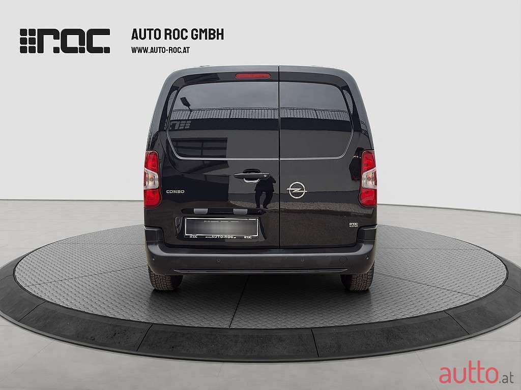 2020' Opel Combo photo #4