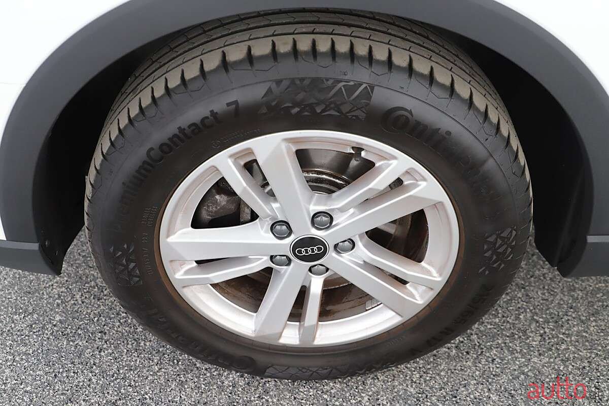 2022' Audi Q3 photo #5