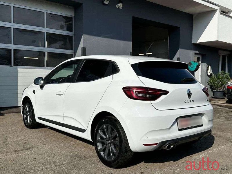 2020' Renault Clio photo #4