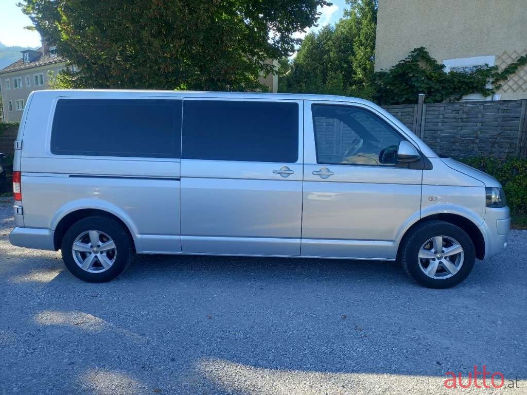 2011' Volkswagen T5 photo #6