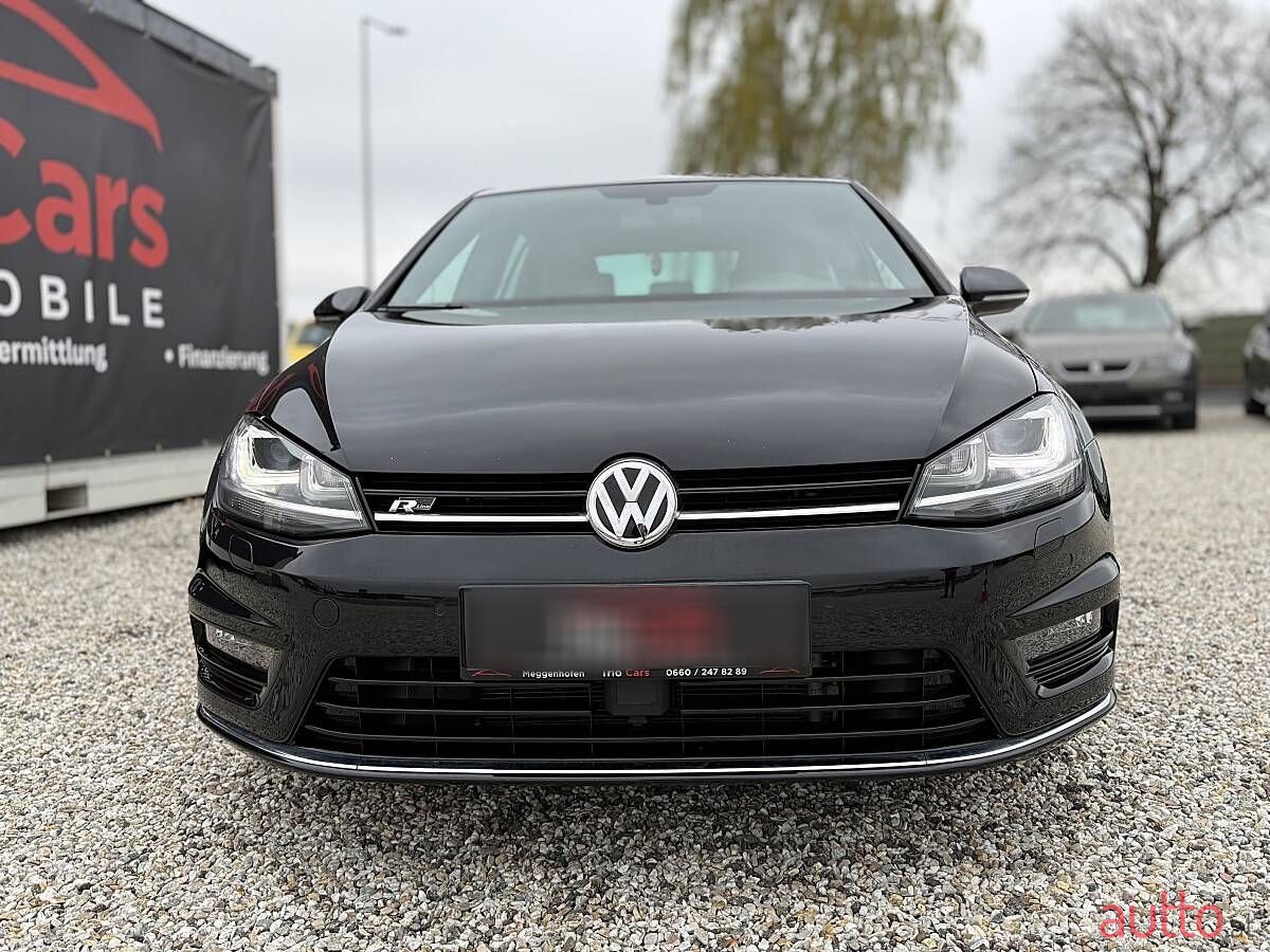 2016' Volkswagen Golf photo #2